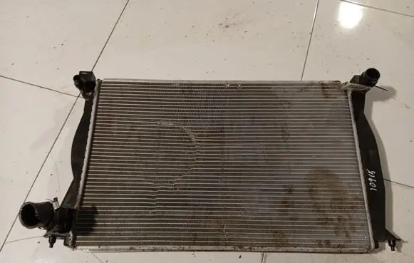 Audi A6 S6 C6 4F Coolant radiator