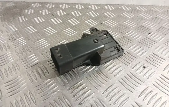 Skoda Rapid (NH) Coolant fan relay 5J0919506