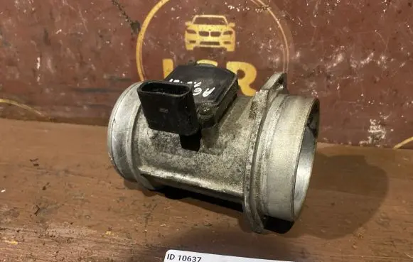 Audi A4 S4 B6 8E 8H Mass air flow meter 059906461D