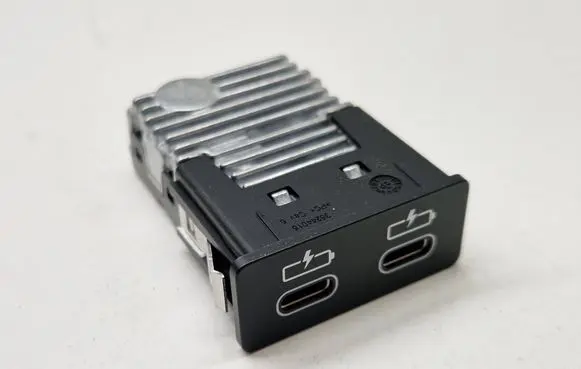 BMW 2 Active Tourer U06 USB socket connector 5A5C190