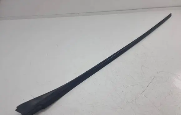 Cupra Born Windshield trim 10E854327B