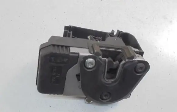 Front door lock