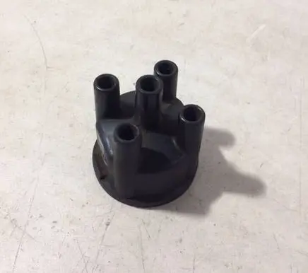 Volkswagen Golf III Spark distributor cap 