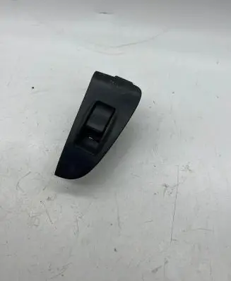 Toyota Avensis T250 Electric window control switch 7427105020