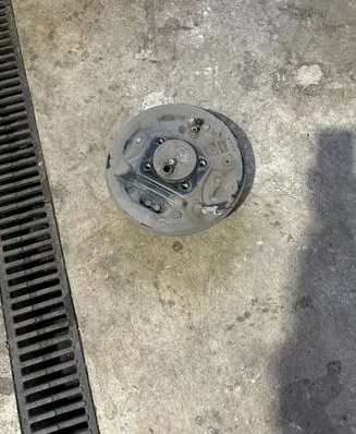 Mazda 2 Drum brake (rear) K4233D09H26157