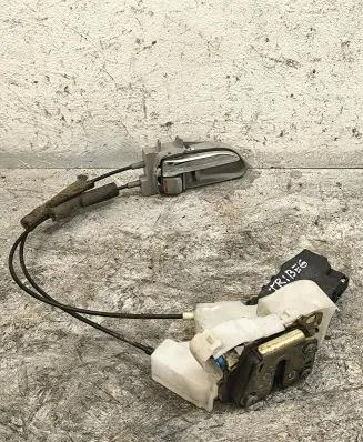 Subaru B9 Tribeca Front door lock