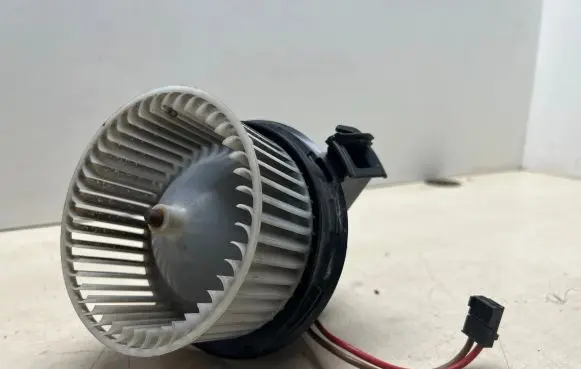 Mercedes-Benz C W204 Heater fan/blower V7771001 W204LL4