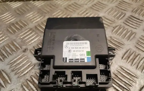 Mercedes-Benz A W169 Door control unit/module 1698204626
