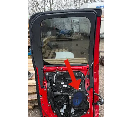Dodge RAM Rear door speaker 05064358AB 8Y412A 26777AA