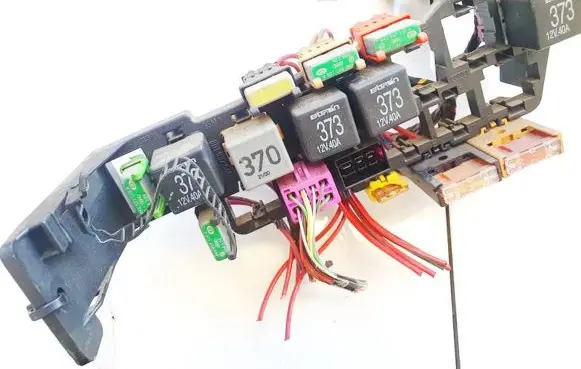 Audi A6 S6 C5 4B Fuse box set 8a0937530 8d1937545