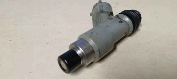 Subaru XV Fuel injector