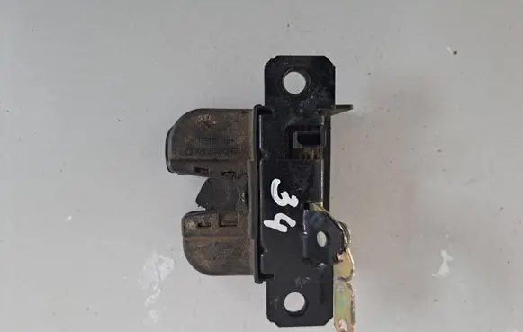 Volkswagen Caddy Tailgate/trunk/boot lock/catch/latch 2k0827505d
