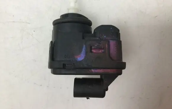 Audi A3 S3 8L Headlight level adjustment motor 4B0941295