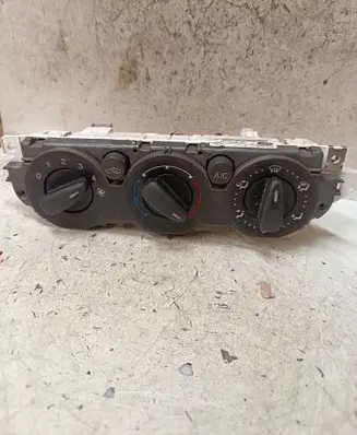 Ford Focus Interior fan control switch 269607332 69607332 7M5T19980AA