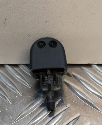 Renault Trafic II (X83) Windshield washer spray nozzle 