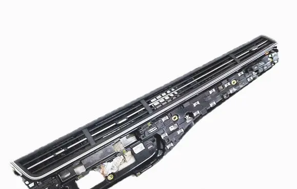 Rear air vent grill