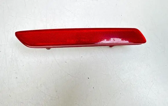 Honda CR-V Rear tail light reflector E110701