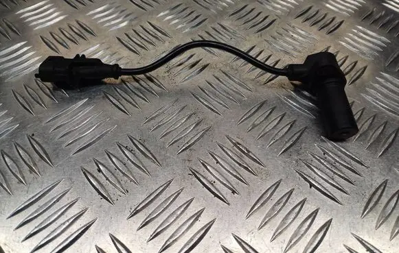 Opel Astra H Crankshaft position sensor 0281002717