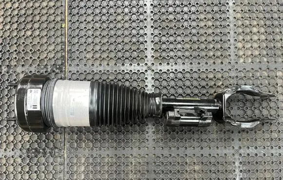 Mercedes-Benz GLE W167 Front shock absorber/damper A1673203505