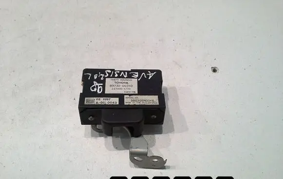 Toyota Avensis T220 Engine control unit/module 89730-05010