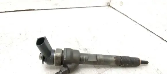 BMW X1 E84 Fuel injector 0445110289 7798446