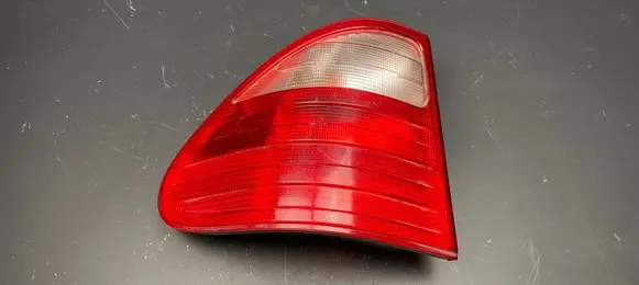 Mercedes-Benz E W210 Rear/tail lights 2108202164
