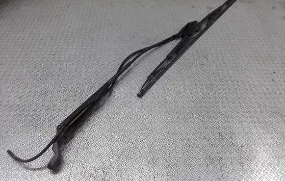 Mercedes-Benz Vito Viano W638 Windshield/front glass wiper blade A6388202344