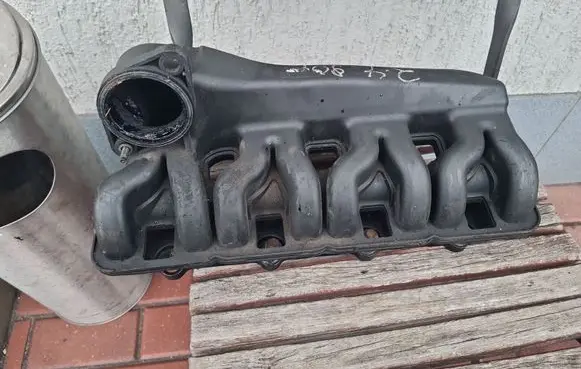 Ford Transit Intake manifold YC1Q9424BF