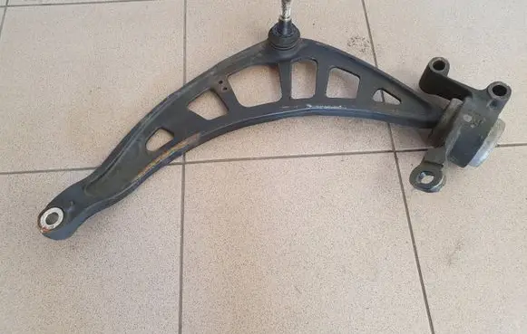 Front lower control arm/wishbone
