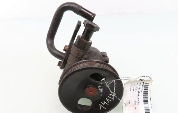 Hyundai Getz Power steering pump 571101C301