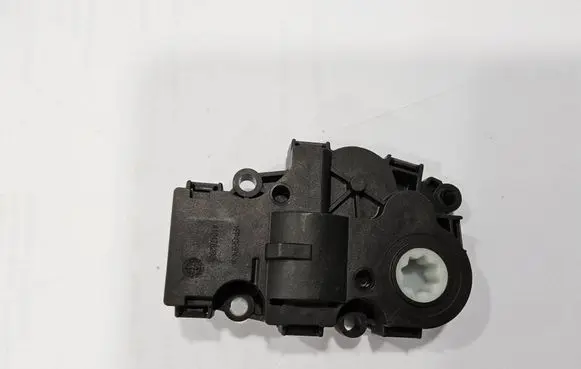 BMW X3 G01 Air flap motor/actuator 9384023 6411