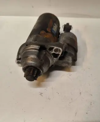 Volkswagen Golf IV Starter motor