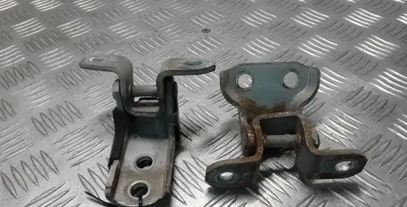 Lexus IS 220D-250-350 Front door hinge set 