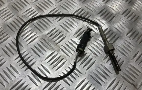 Mercedes-Benz ML W166 Exhaust gas temperature sensor a0009053905 1607143206642