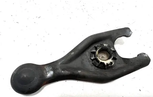 Peugeot 308 Clutch release arm fork