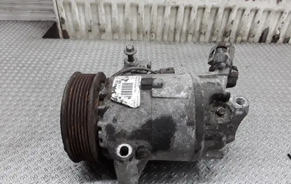 Renault Scenic II - Grand scenic II Air conditioning (A/C) compressor (pump) 8200855146