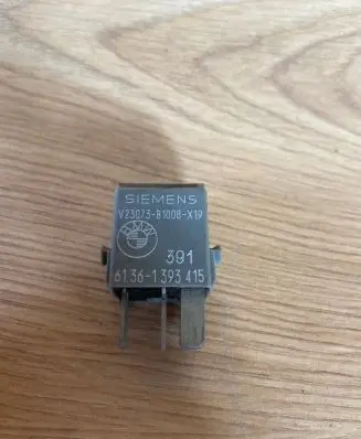 BMW 7 E32 Other relay 61361393415 V23073B1008X19