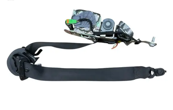 Mercedes-Benz C W204 Front seatbelt 610035800D 616426600 011R0000