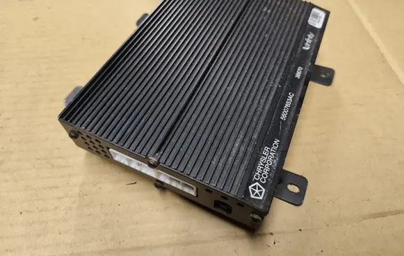Sound amplifier