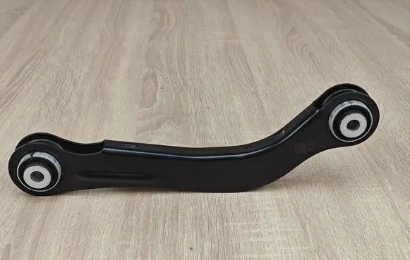 BMW 4 G22 G23 G24 G26 Rear upper control arm/wishbone 6881201 6881199