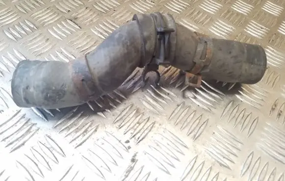 Toyota RAV 4 (XA20) Engine coolant pipe/hose