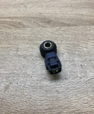 Subaru B9 Tribeca Detonation knock sensor KNE29 7X12