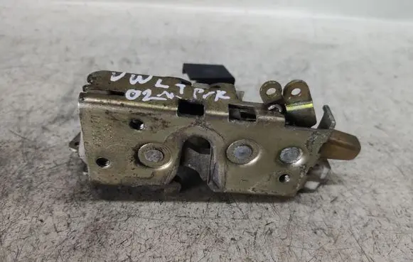 Volkswagen II LT Front door lock