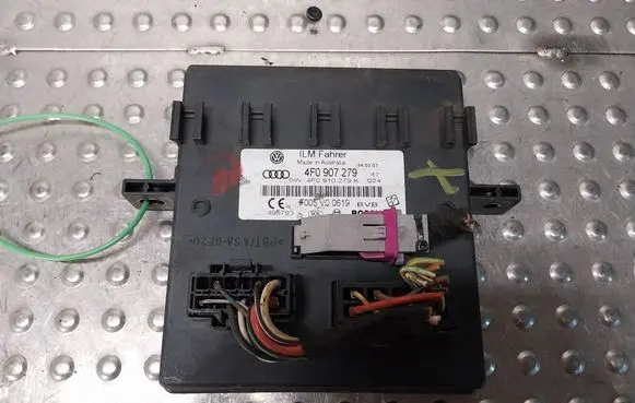 Audi Q7 4L Xenon control unit/module 4F0907279