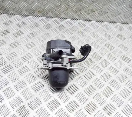Porsche Panamera (970) Secondary air pump 9A160510472 95B131337