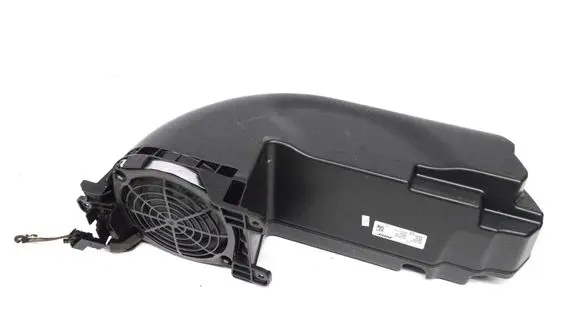 Audi TT TTS Mk2 Subwoofer speaker 8J7035382