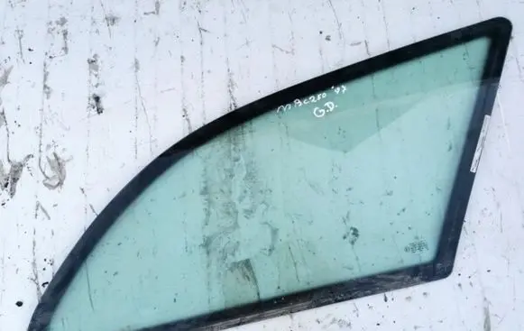Mercedes-Benz C W202 Rear side window