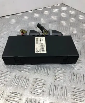 BMW 5 E60 E61 Gateway control module 9186170 239943 83522