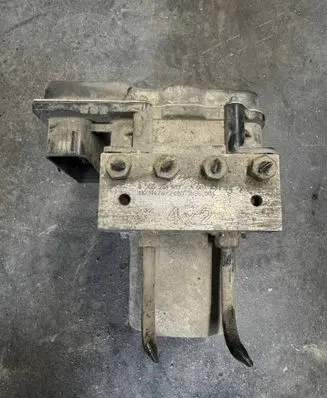 Mercedes-Benz Vito Viano W639 ABS Pump 0265251313