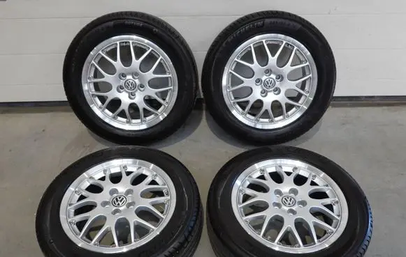 Volkswagen Golf IV R16 alloy rim 1J0601025E
